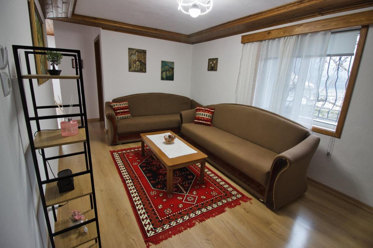 Apartamento Emblematic House 3 Gjirokastër Exterior foto