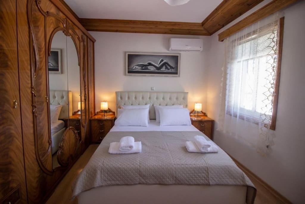 Apartamento Emblematic House 3 Gjirokastër Exterior foto